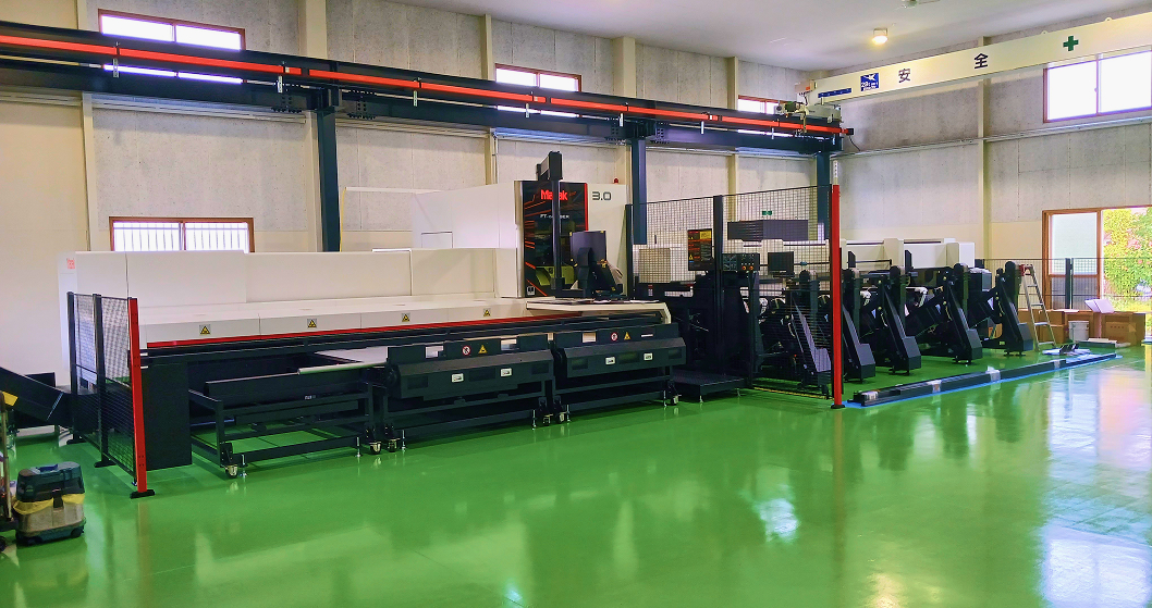 小径パイプ専用 高速 ファイバーレーザ加工機